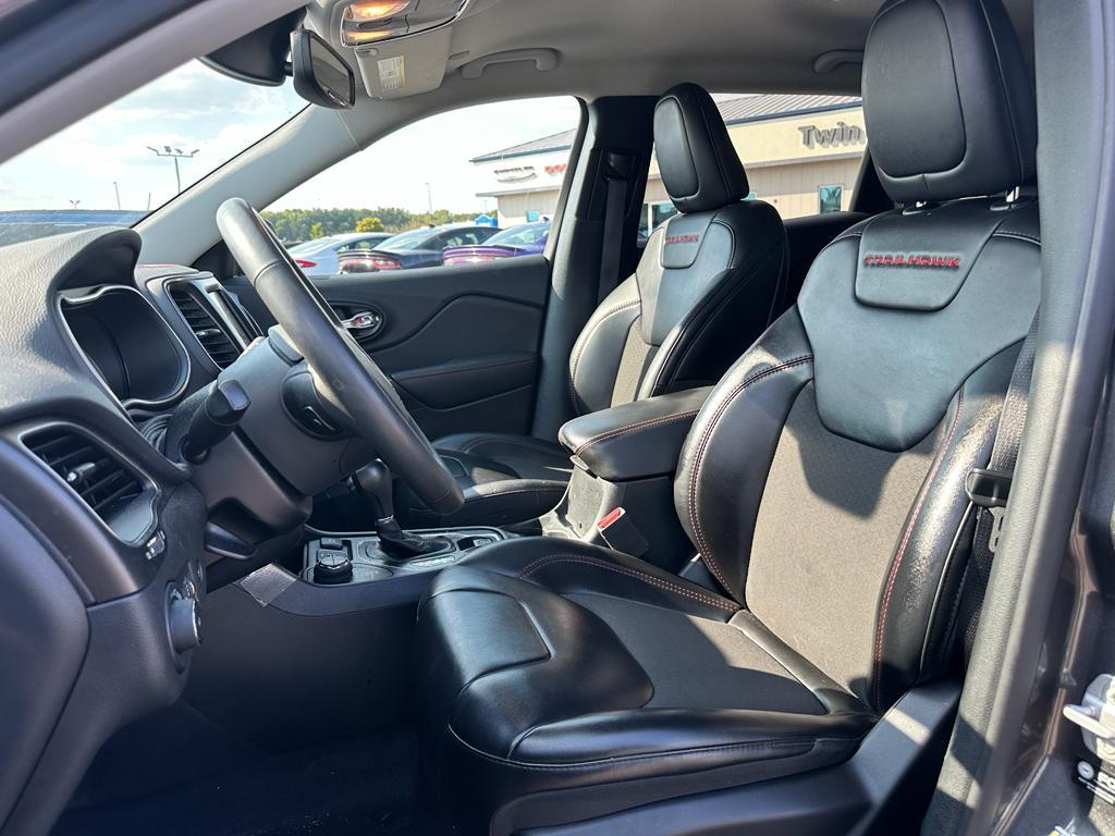 used 2023 Jeep Cherokee car, priced at $26,471