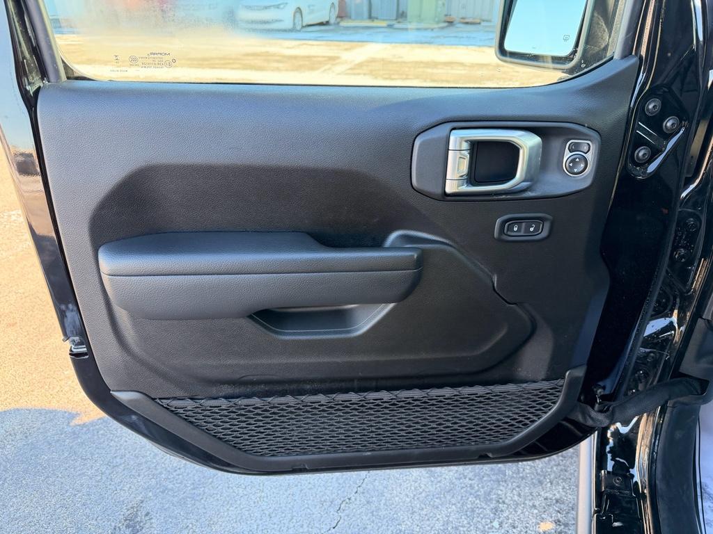 used 2025 Jeep Gladiator car, priced at $37,575