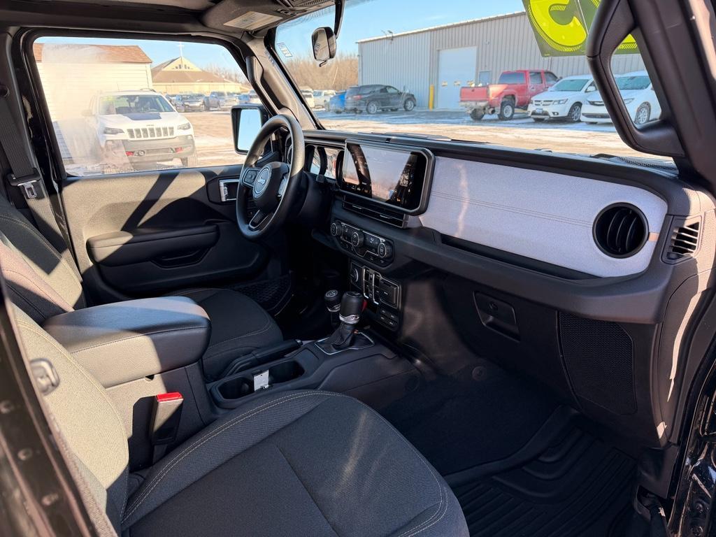 used 2025 Jeep Gladiator car, priced at $37,575