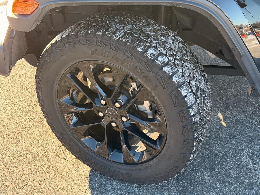 used 2025 Jeep Gladiator car, priced at $37,575