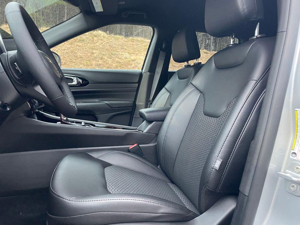 new 2026 Jeep Compass car, priced at $27,425