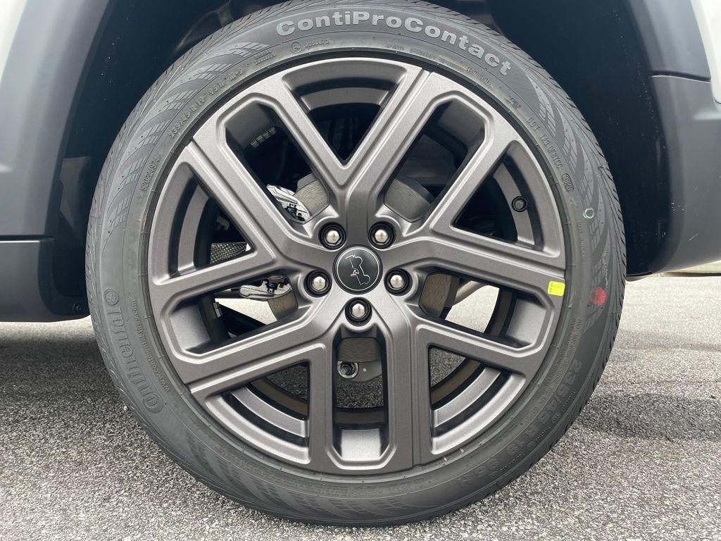 new 2026 Jeep Compass car, priced at $28,340