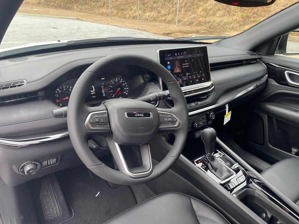 new 2026 Jeep Compass car, priced at $28,340