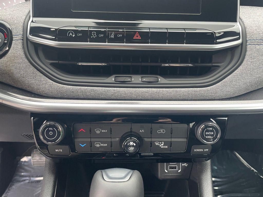 new 2026 Jeep Compass car, priced at $26,619