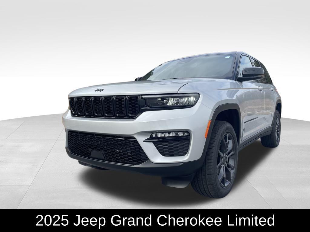 new 2025 Jeep Grand Cherokee car, priced at $49,751