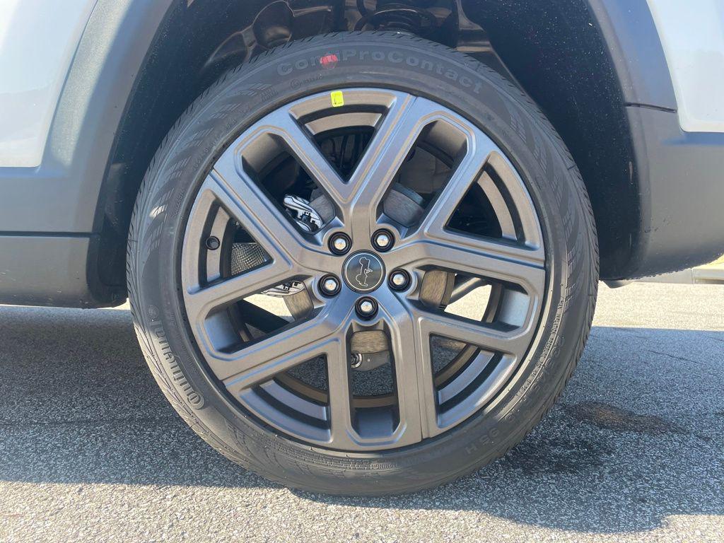 new 2026 Jeep Compass car, priced at $28,840