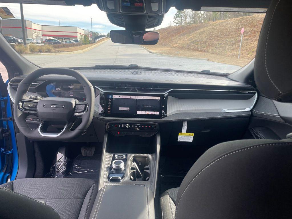 new 2026 Jeep Cherokee car, priced at $40,220