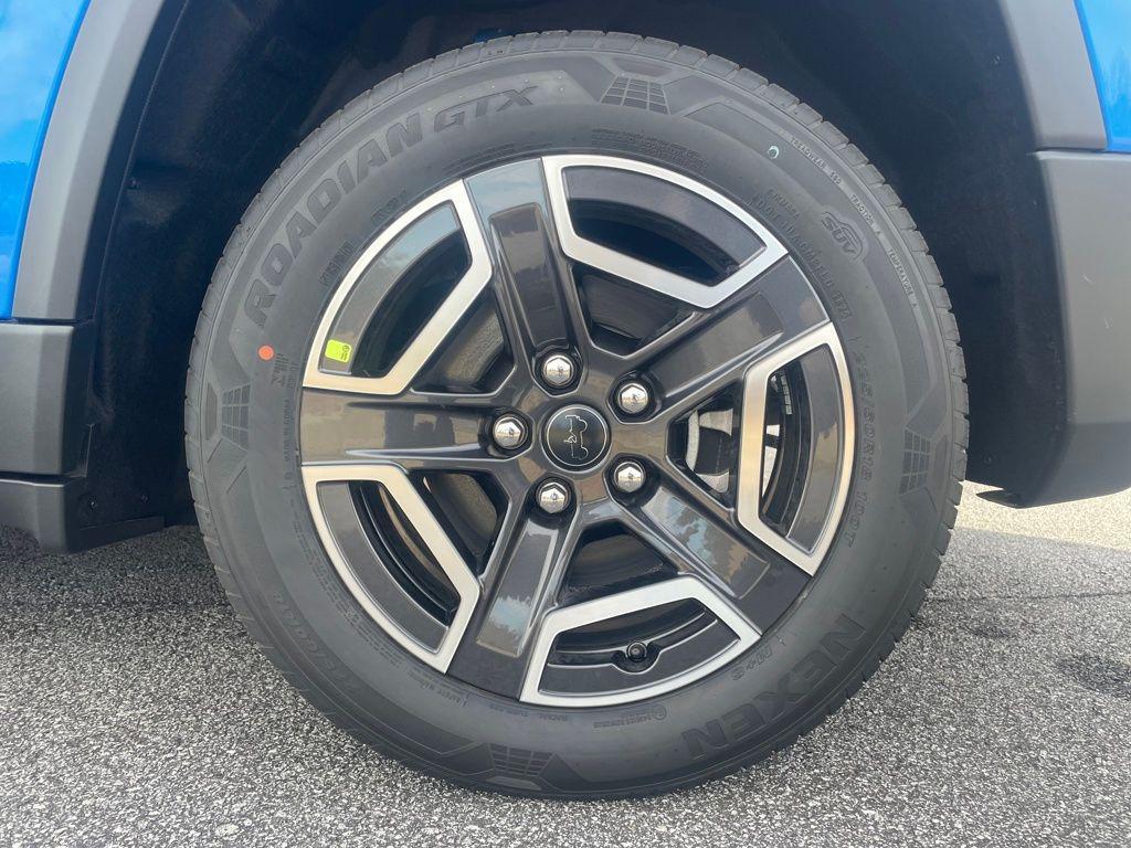 new 2026 Jeep Cherokee car, priced at $40,220