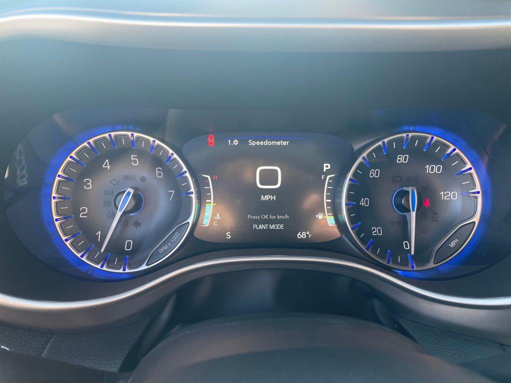 new 2026 Chrysler Pacifica car, priced at $39,643