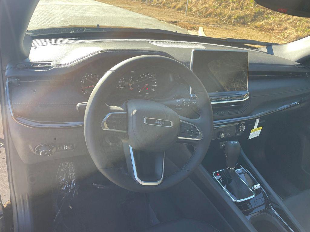 new 2026 Jeep Compass car, priced at $28,925