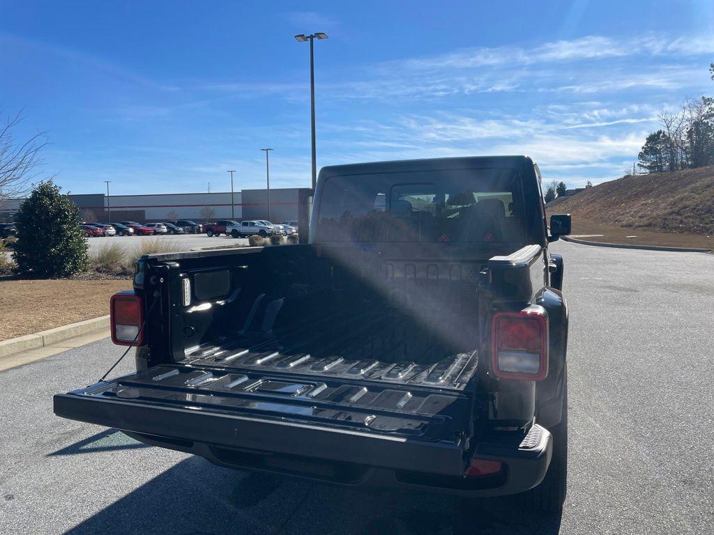 new 2026 Jeep Gladiator car, priced at $50,110