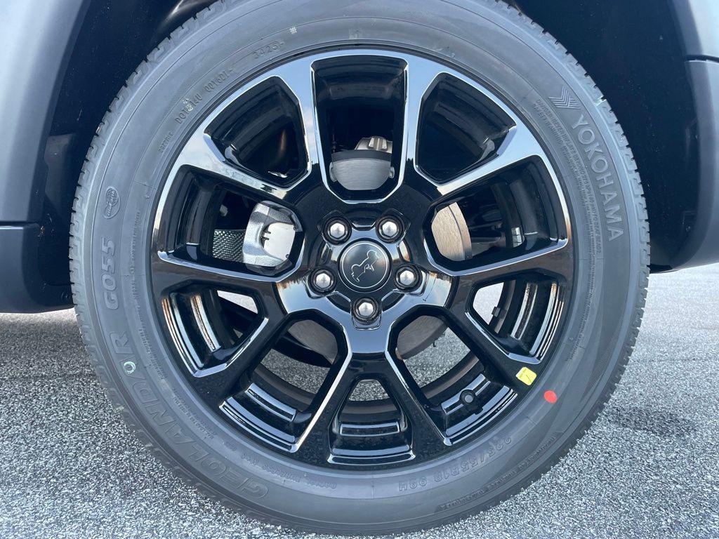 new 2026 Jeep Compass car, priced at $27,895