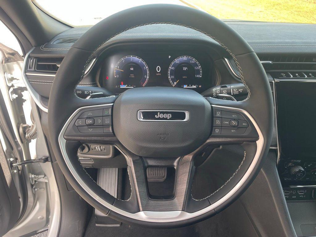 new 2025 Jeep Grand Cherokee L car, priced at $45,302