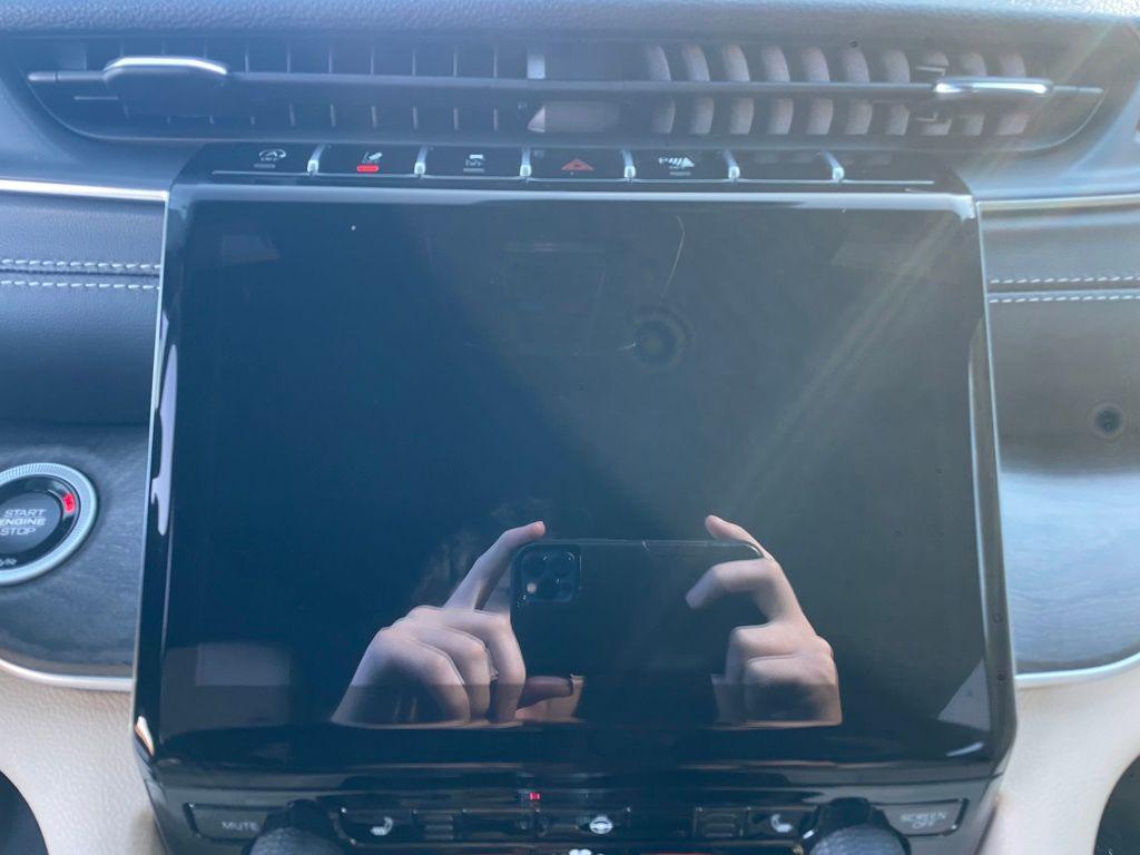 new 2025 Jeep Grand Cherokee car, priced at $45,026