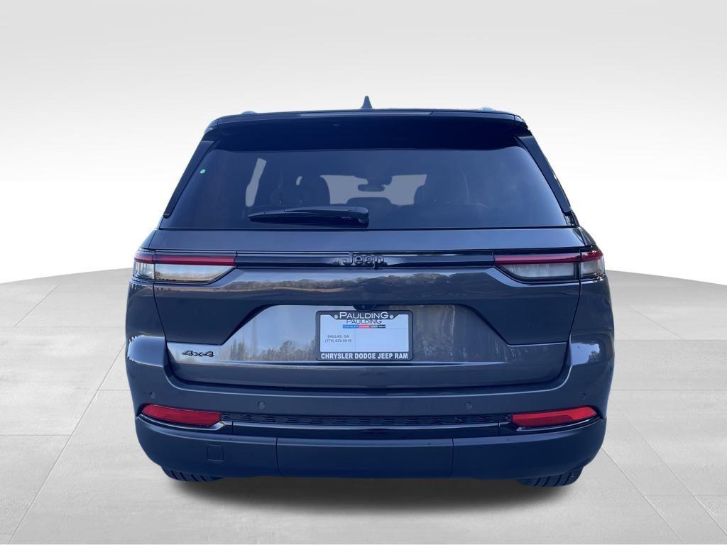 new 2025 Jeep Grand Cherokee car, priced at $45,026