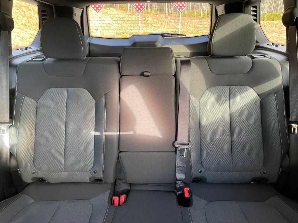 new 2026 Jeep Cherokee car, priced at $40,220