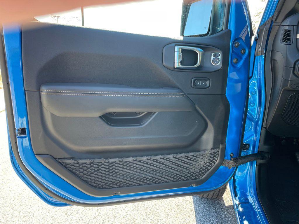 new 2026 Jeep Gladiator car, priced at $49,515