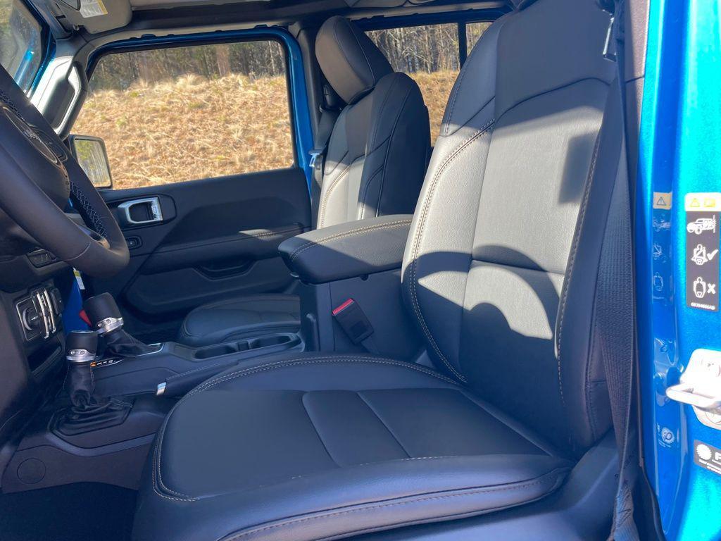 new 2026 Jeep Gladiator car, priced at $49,515