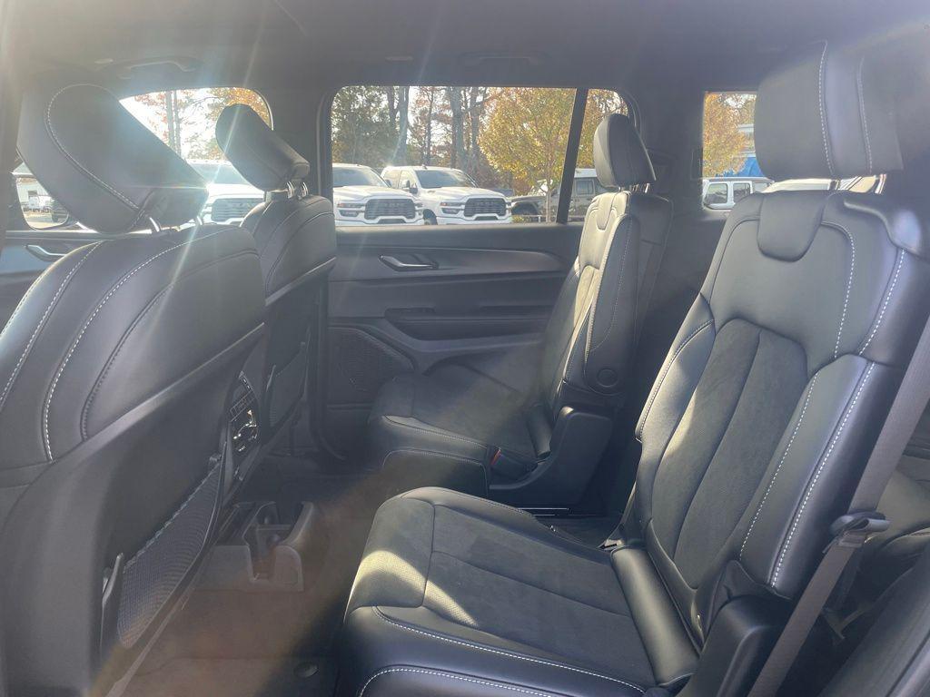 new 2025 Jeep Grand Cherokee L car, priced at $41,112