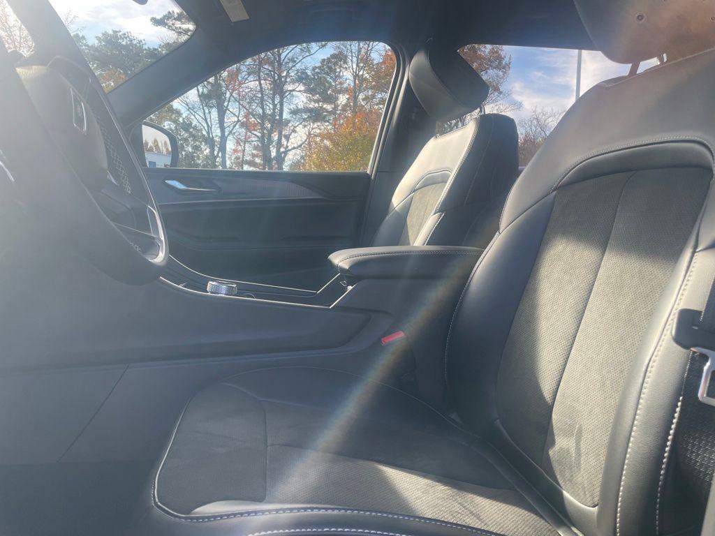 new 2025 Jeep Grand Cherokee L car, priced at $41,112