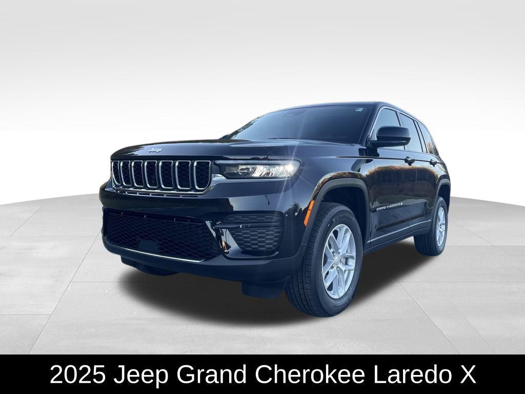 new 2025 Jeep Grand Cherokee car, priced at $33,274