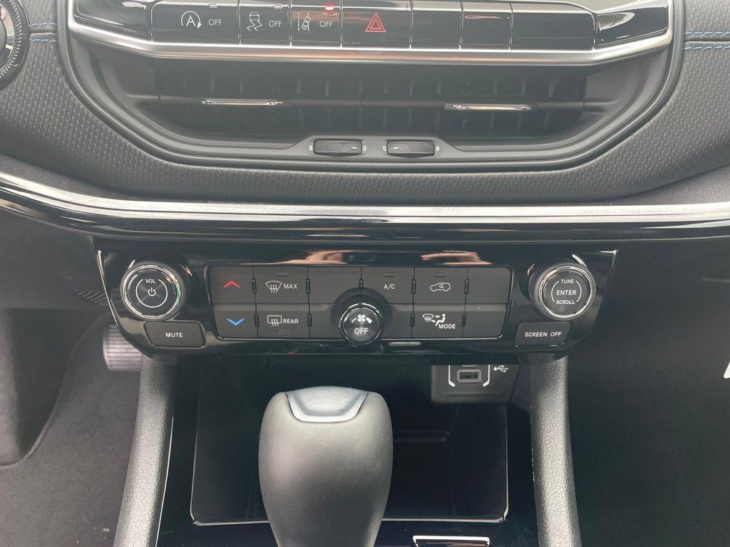 new 2026 Jeep Compass car, priced at $28,840