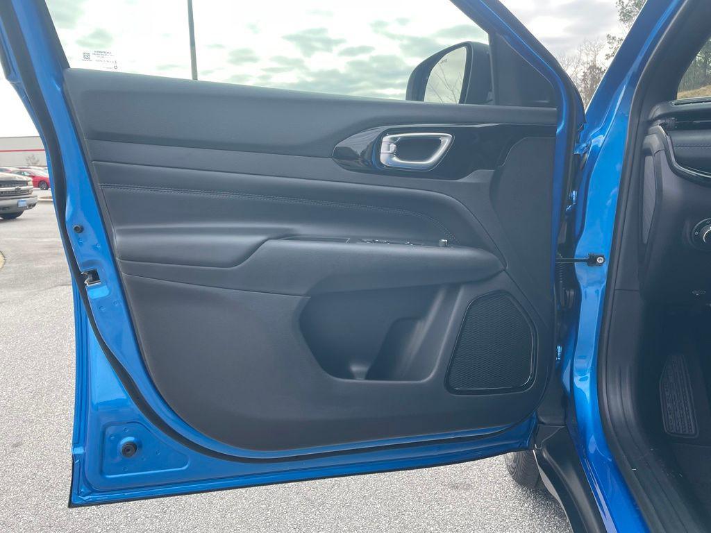 new 2026 Jeep Compass car, priced at $28,840