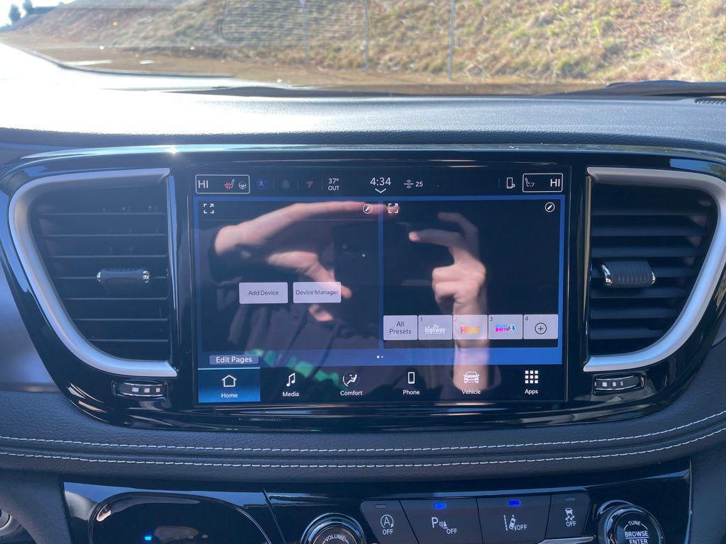 new 2026 Chrysler Pacifica car, priced at $38,529