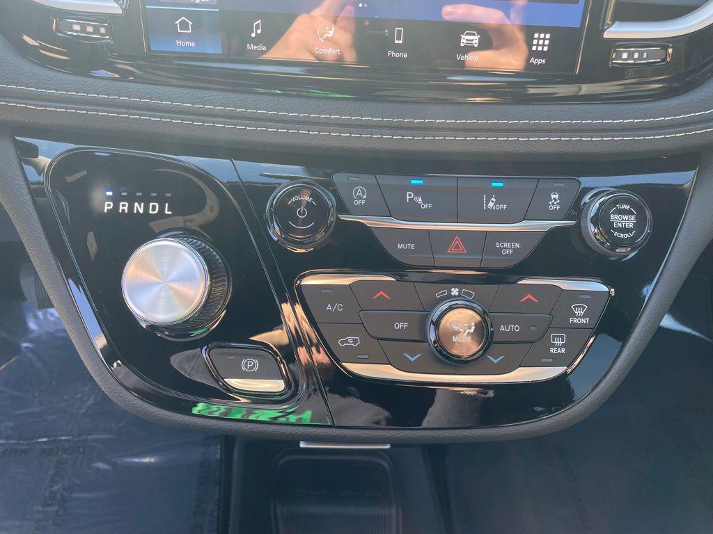 new 2026 Chrysler Pacifica car, priced at $38,529