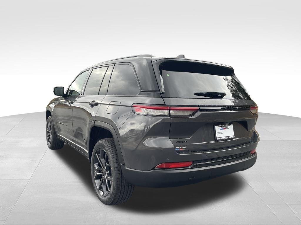 new 2025 Jeep Grand Cherokee car, priced at $45,026