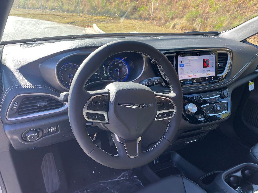 new 2026 Chrysler Pacifica car, priced at $38,529