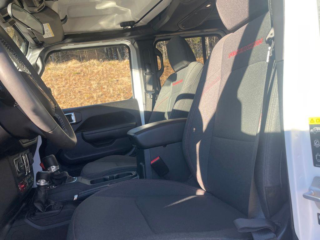 used 2025 Jeep Gladiator car, priced at $43,186