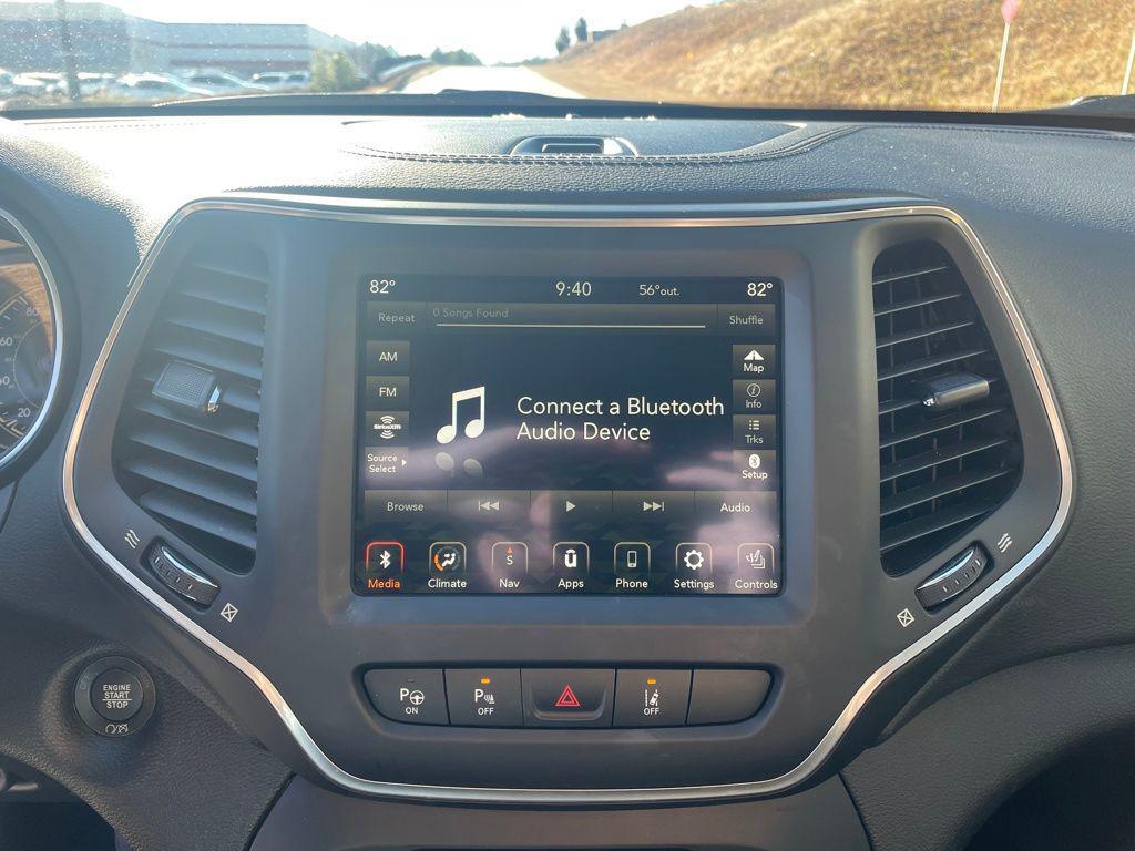 used 2023 Jeep Cherokee car, priced at $22,152