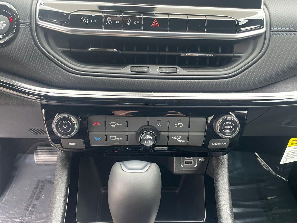 new 2026 Jeep Compass car, priced at $29,370