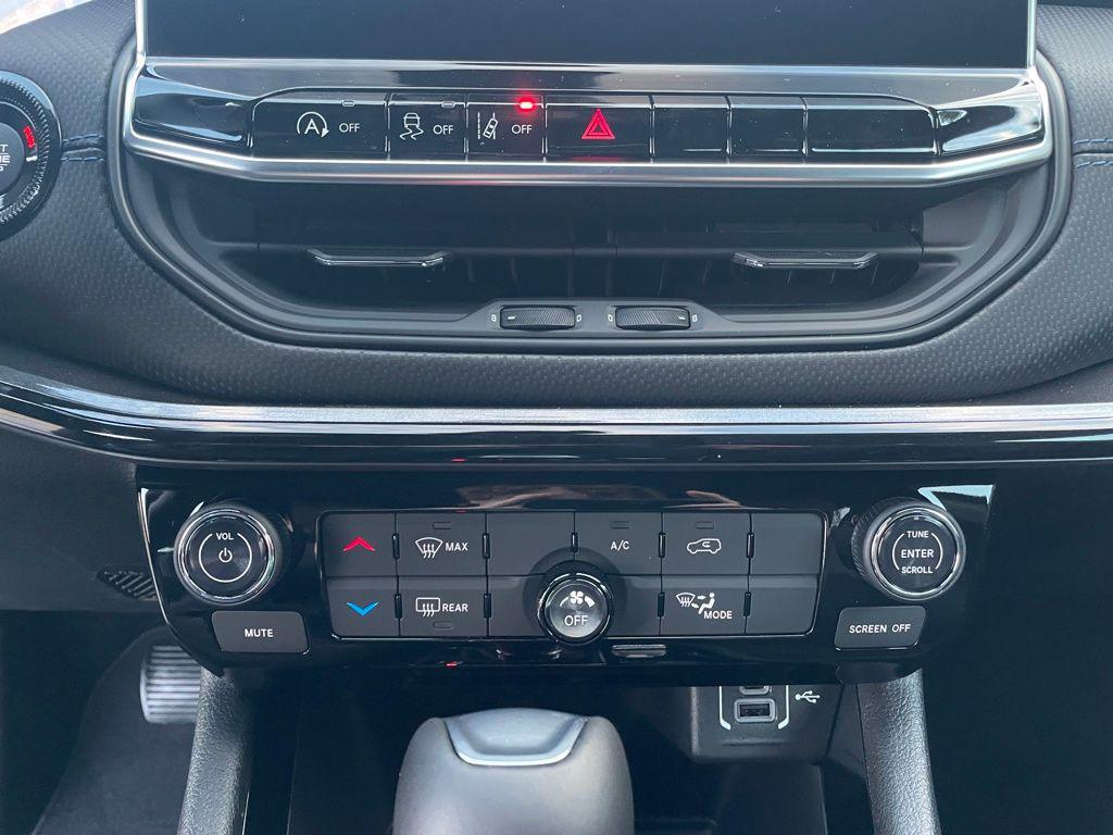 new 2026 Jeep Compass car, priced at $28,370