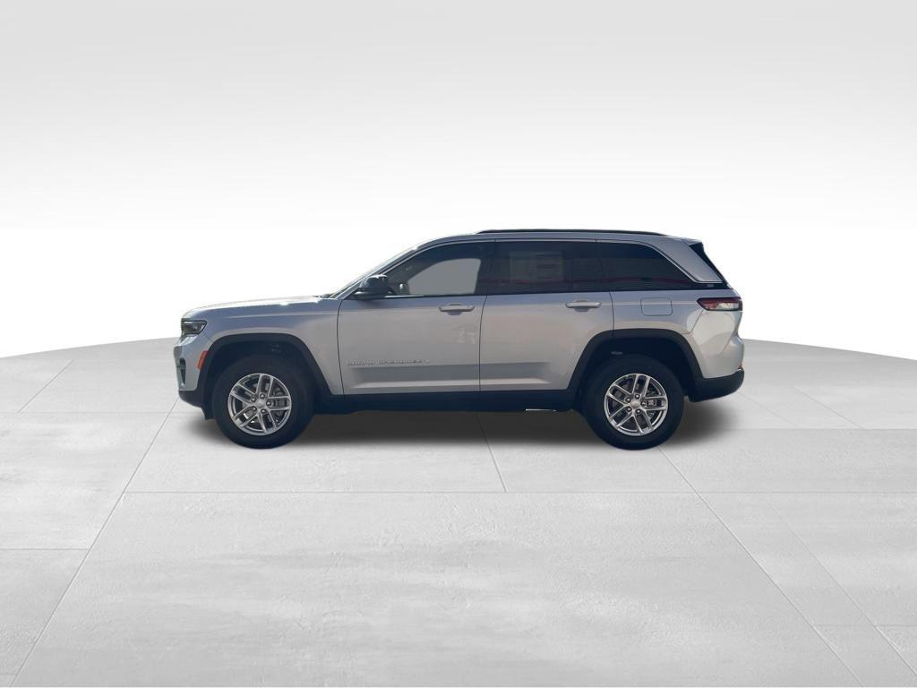 new 2025 Jeep Grand Cherokee car, priced at $34,736