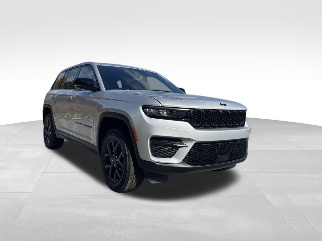 new 2025 Jeep Grand Cherokee car, priced at $38,462