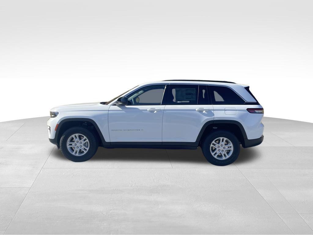 new 2025 Jeep Grand Cherokee car, priced at $33,165