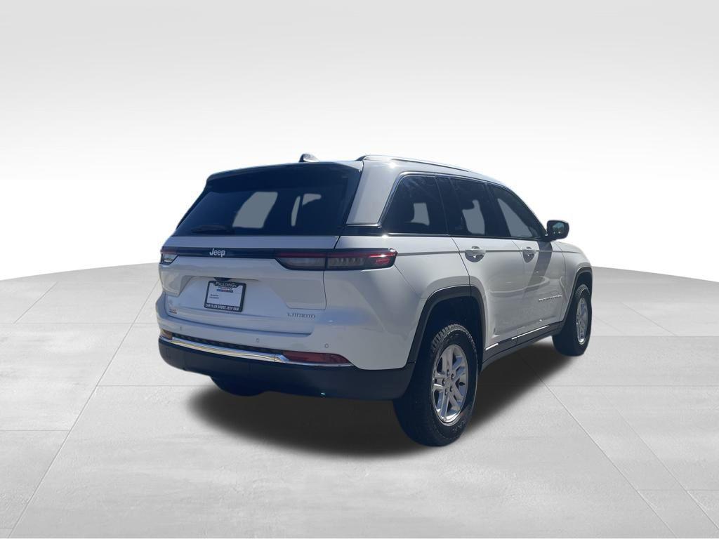 new 2025 Jeep Grand Cherokee car, priced at $33,165