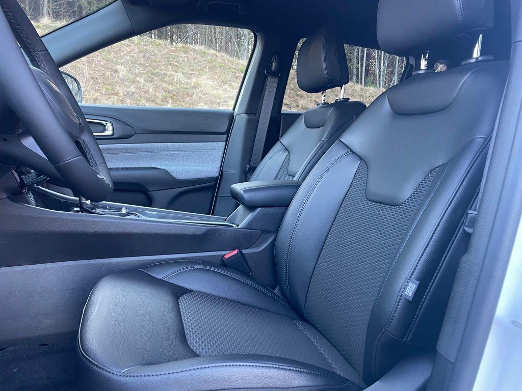 new 2026 Jeep Compass car, priced at $26,619