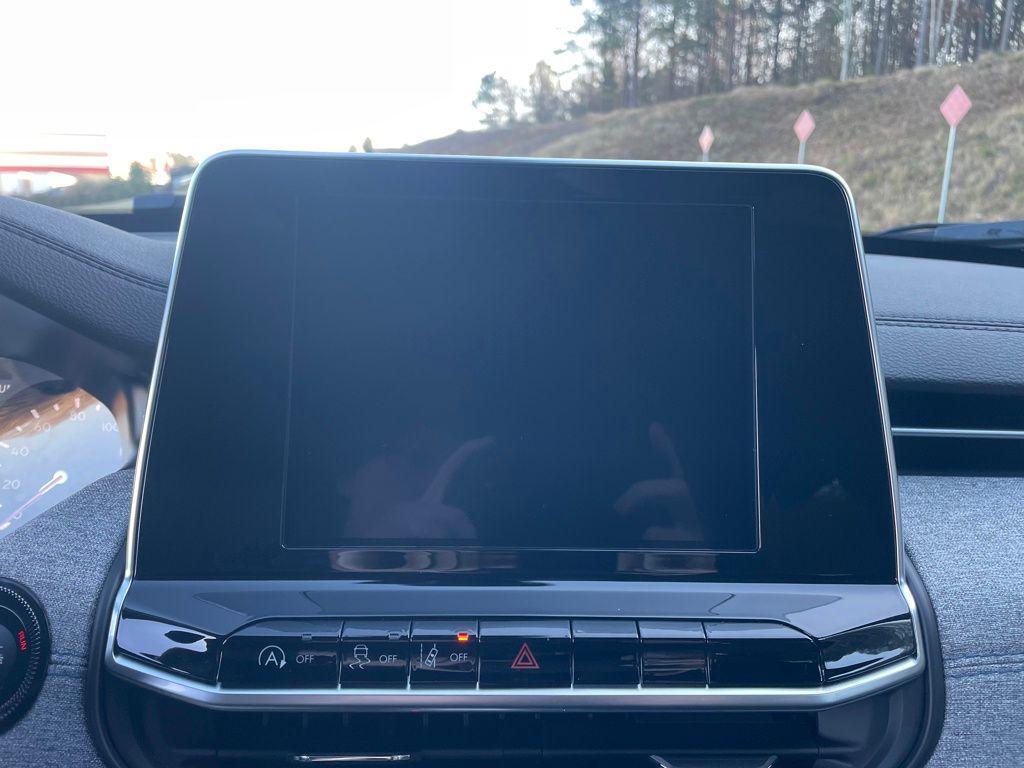 new 2026 Jeep Compass car, priced at $26,619