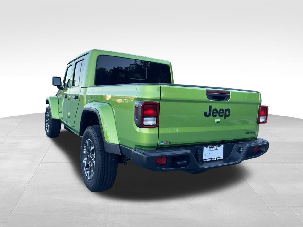 new 2026 Jeep Gladiator car, priced at $50,110
