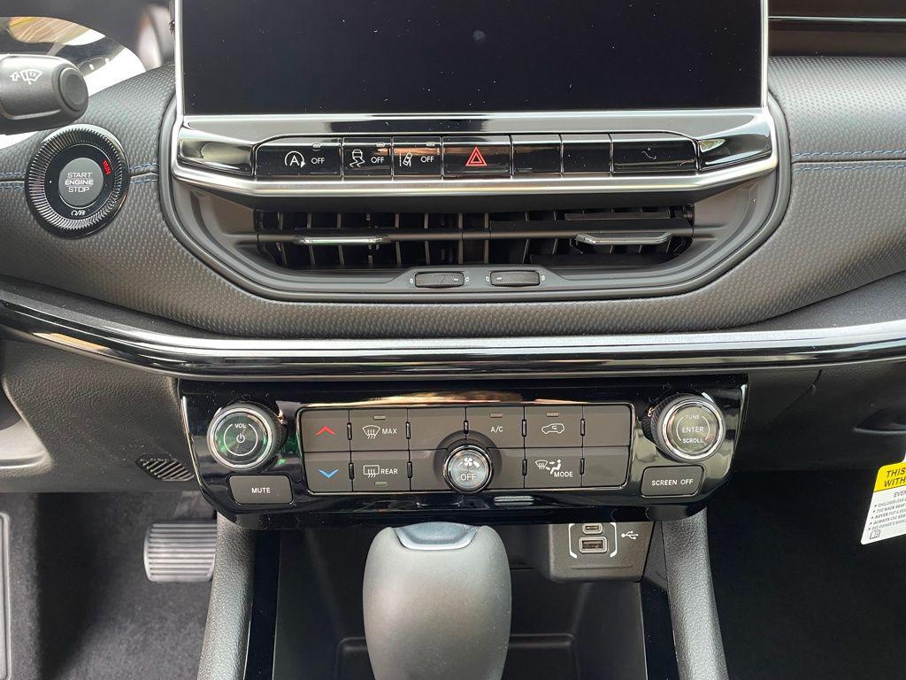 new 2026 Jeep Compass car, priced at $27,425