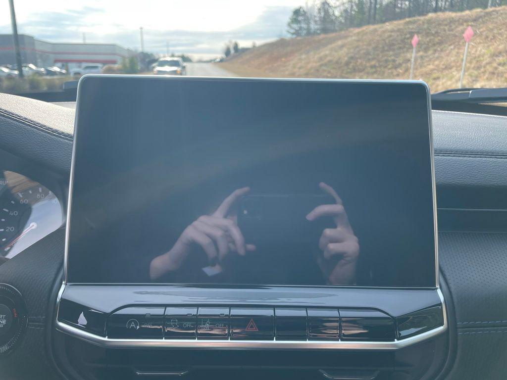 new 2026 Jeep Compass car, priced at $27,425