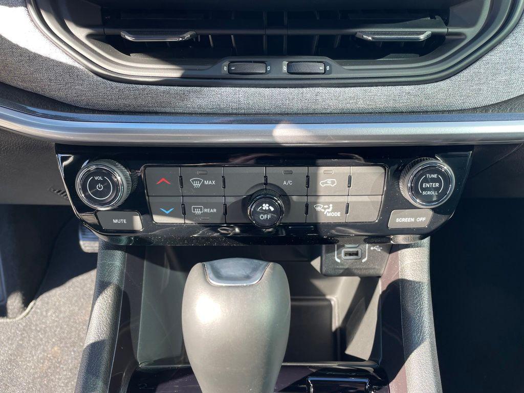 new 2026 Jeep Compass car, priced at $26,619