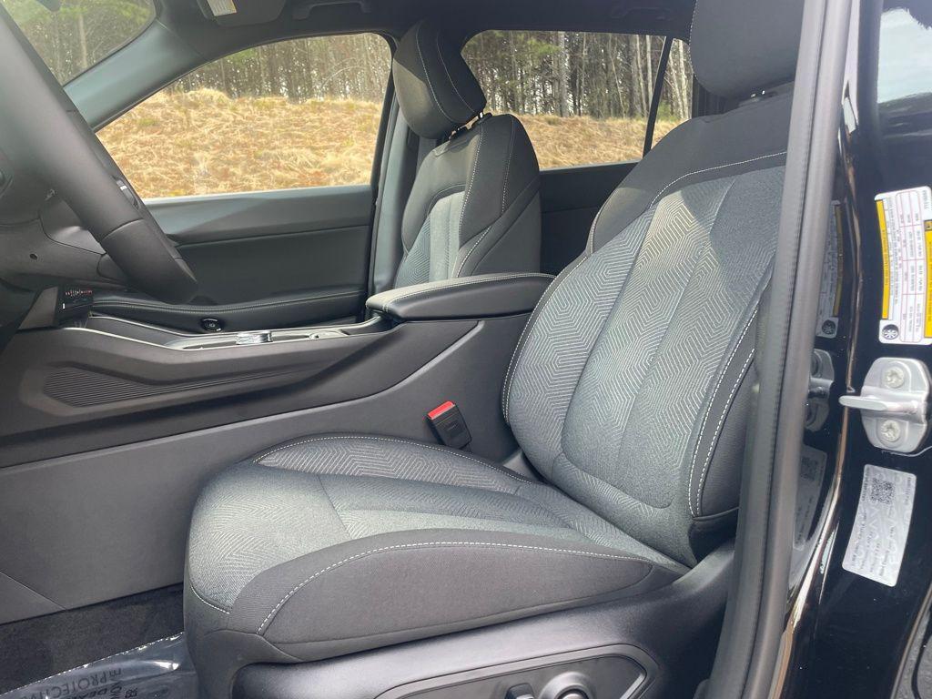 new 2026 Jeep Cherokee car, priced at $40,815