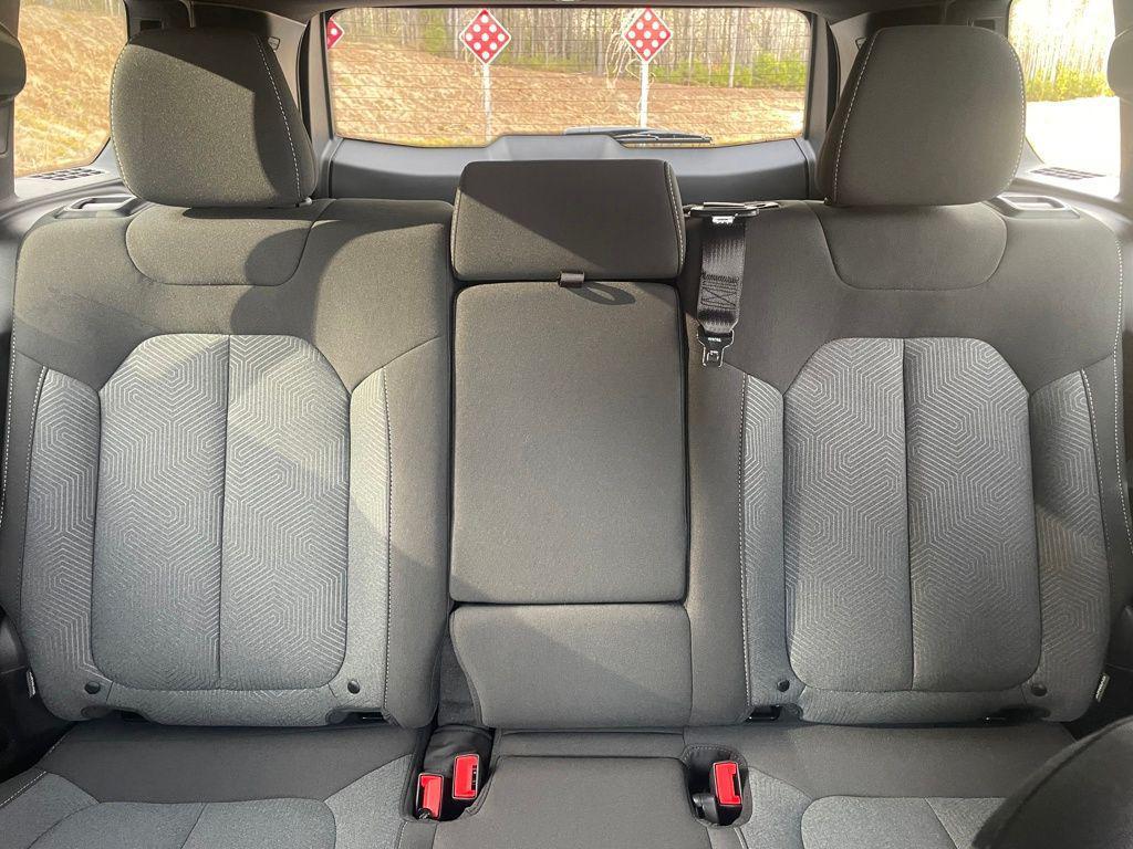 new 2026 Jeep Cherokee car, priced at $40,815