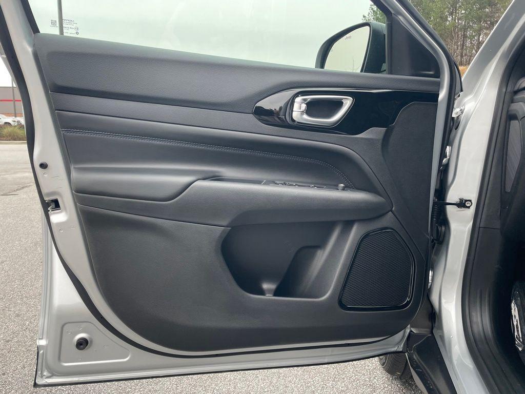 new 2026 Jeep Compass car, priced at $25,870