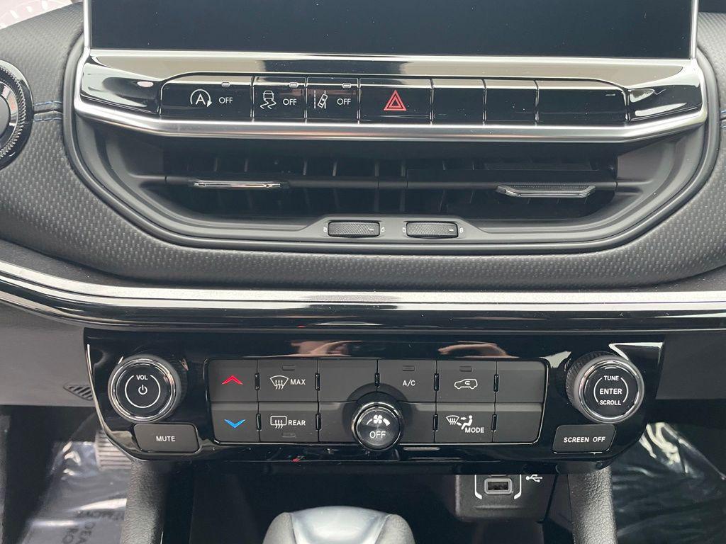 new 2026 Jeep Compass car, priced at $25,870