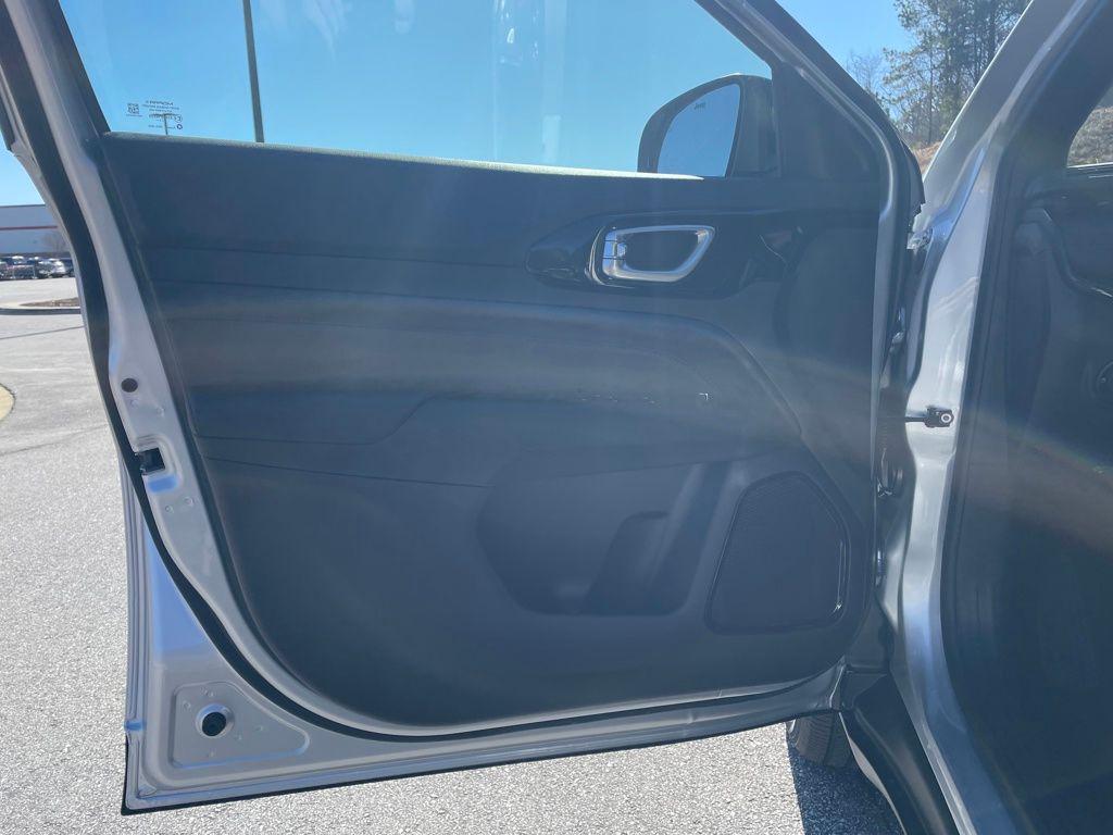 new 2026 Jeep Compass car, priced at $33,805